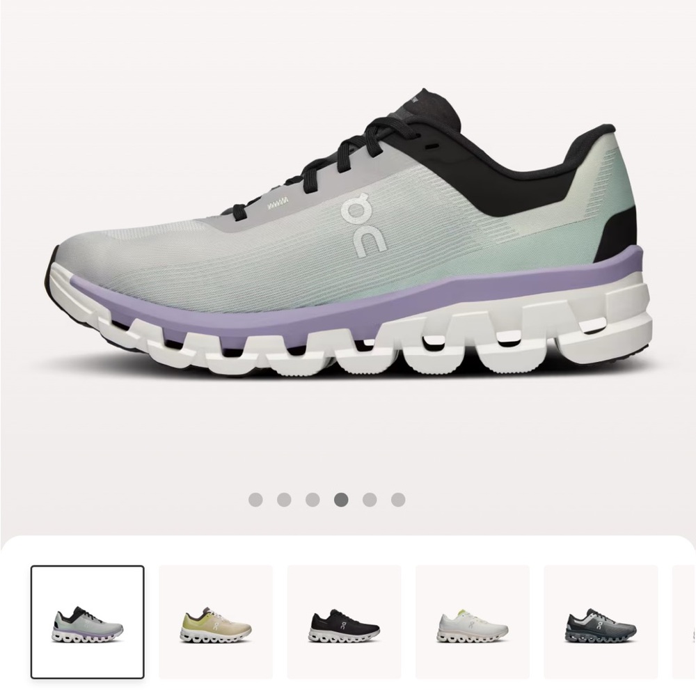 On Cloud Flow women’s sneakers size 9 - WORN ONCE